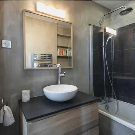 Peaceful - 1bd 2p - Epinettes Apartment Paris